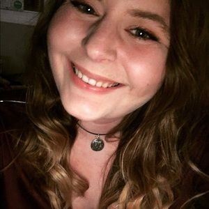 Meet your Posher, Dani